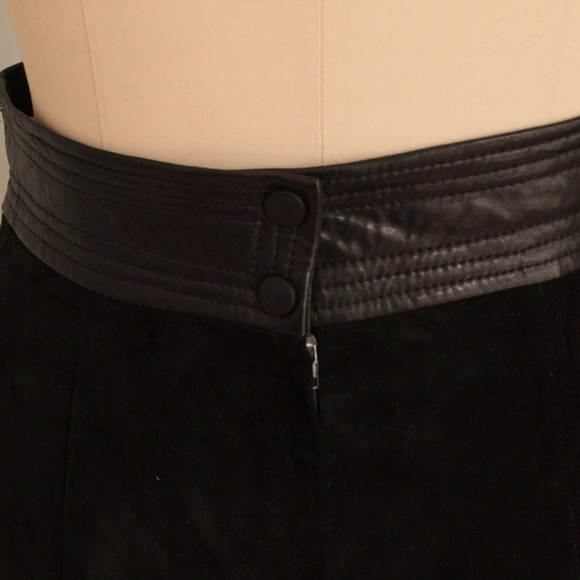 1980’s Danier Black Suede and Leather Skirt - Picture 3 of 5